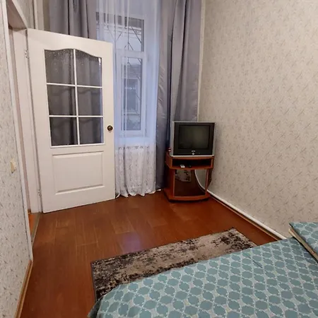 10 минут от пляжа отрада Lägenhet