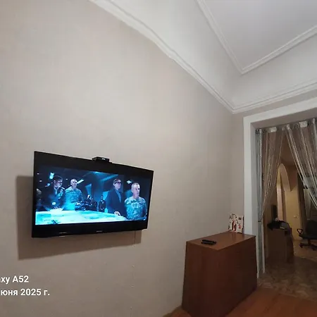 Apartment 10 минут от пляжа отрада